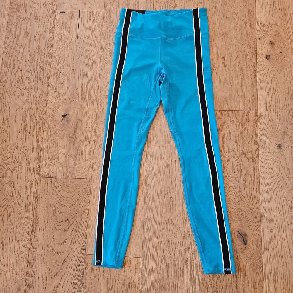 NWT Under Armour Women’s SZ M Movement Legging Athletic Workout Blue w/ Stripe
